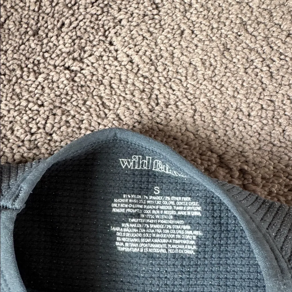 Wild Fable Shimmer Ribbed Seamless Top SIZE S - Image 2