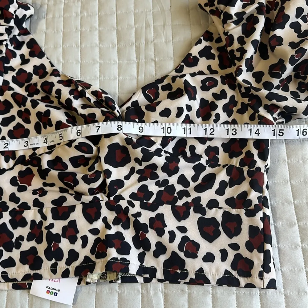 NEW Sweetheart Neckline Puffed Sleeves Animal Print Top Puff Sleeve Sz M Multiple Size M - Image 5