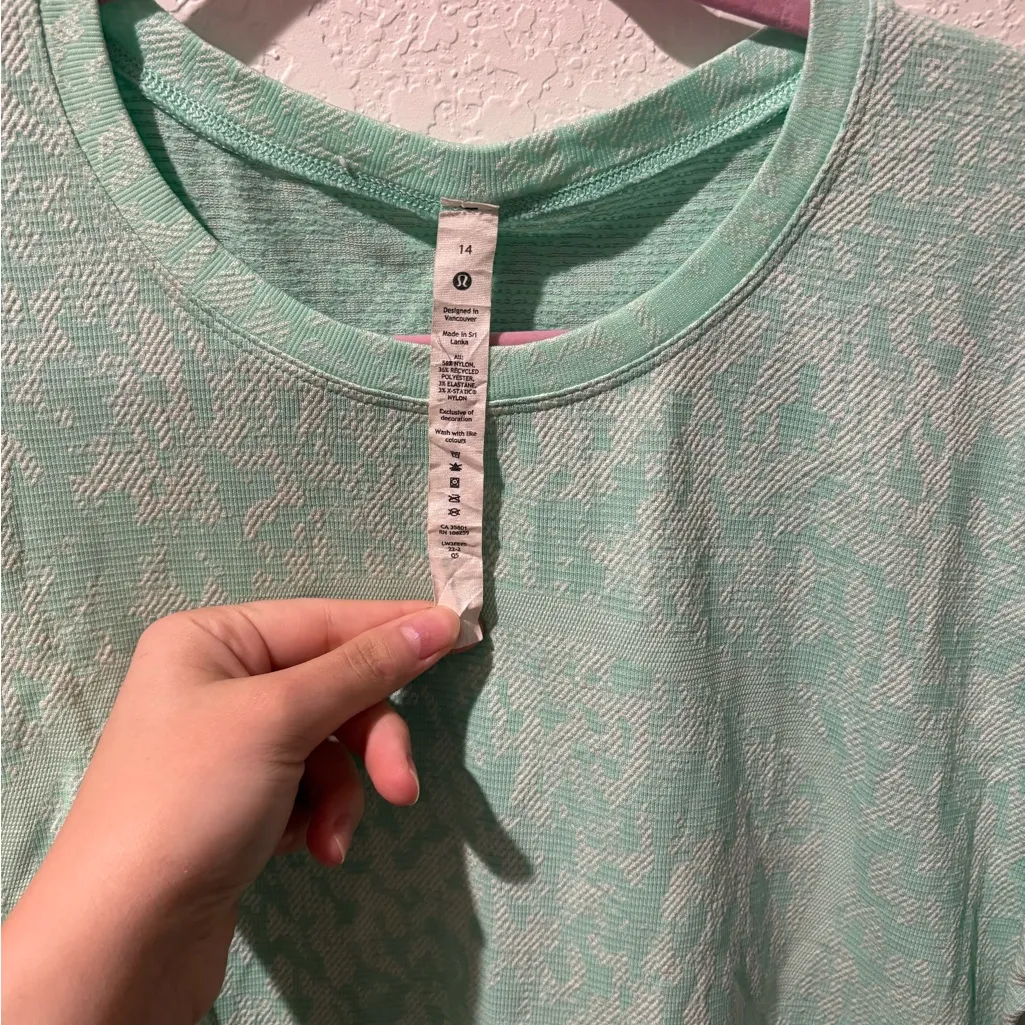 lululemon athletica swiftly tee - Image 2