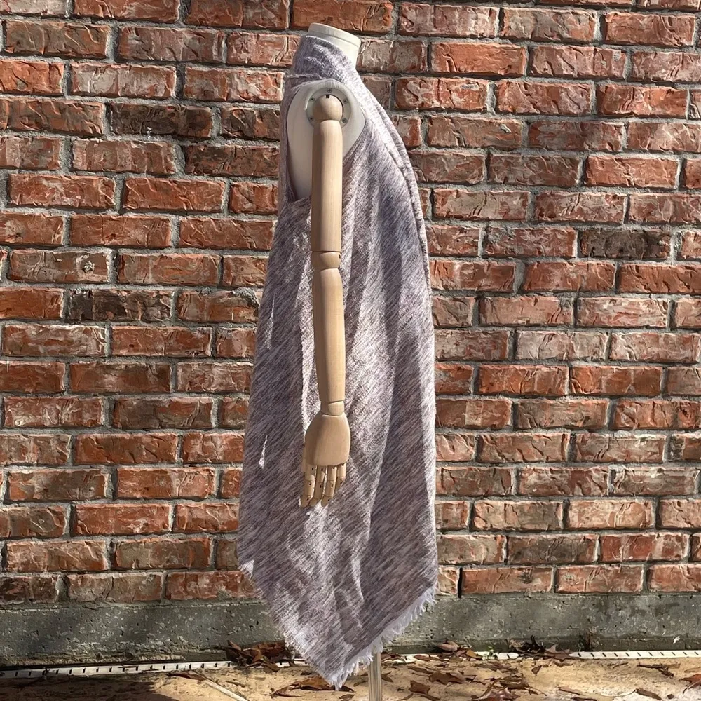 Express One Size Fits All beige cloth vest / OS / Excellent condition - Image 5