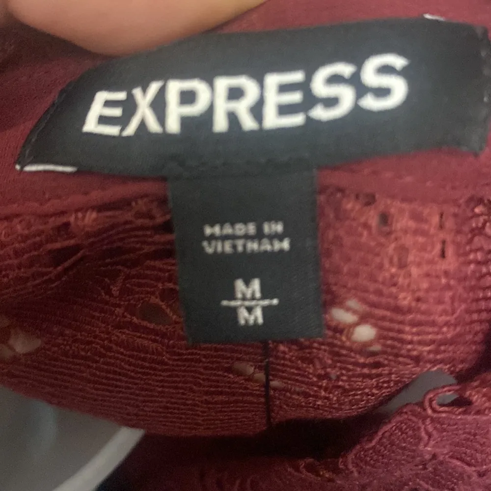 EXPRESS NWT  Maroon Floral Lace Button Down Blouse - Image 6