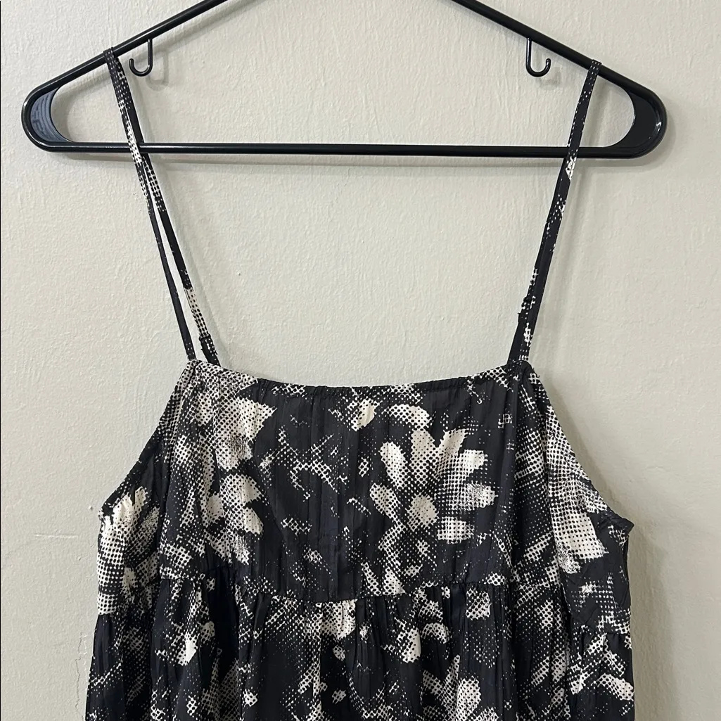 Urban Outfitters UO Lucia Plisse Tiered Mini Dress Floral Babydoll Sz M - Image 6