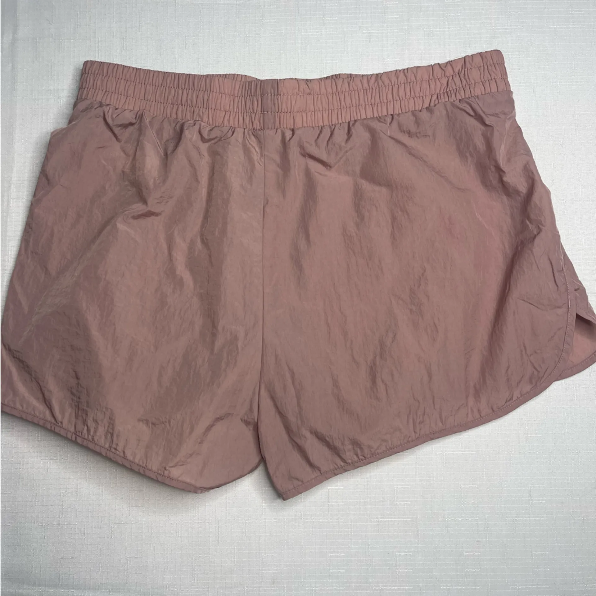 Aeropostale Lightweight Windbreaker Shorts (Large) - Image 2