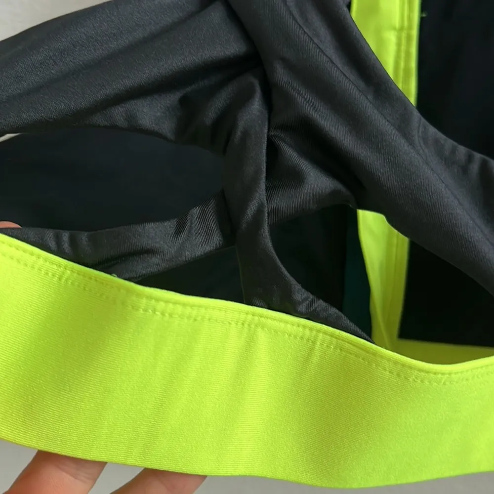Fabletics Front Zip Workout Sports Bra Active High Neck Medium - Image 4