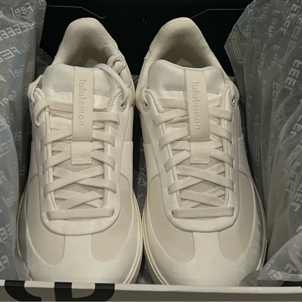 Lululemon Cityverse White Sneakers size 7 white white, NEW WITH box and dust bag - Image 9