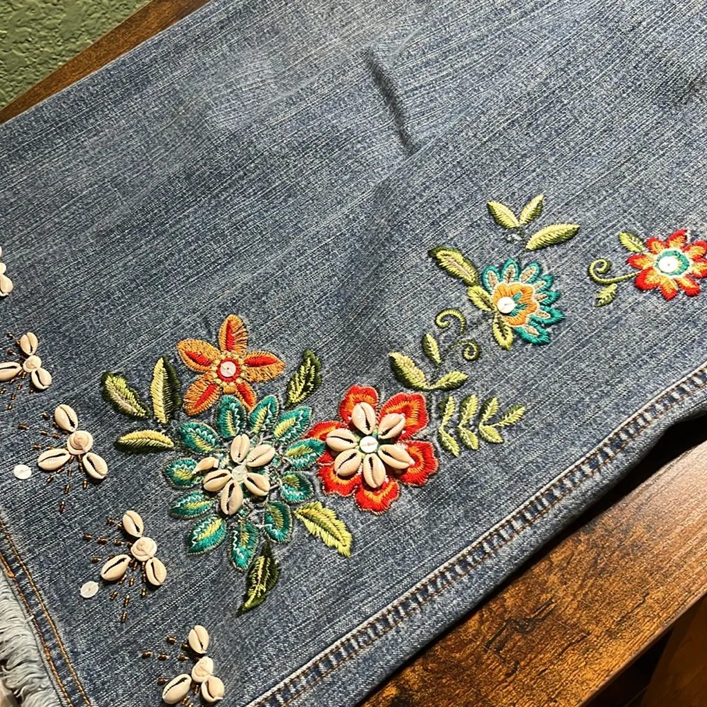 Vintage Embroidered Blue Jeans floral seashells flowers Size 12 - Image 13