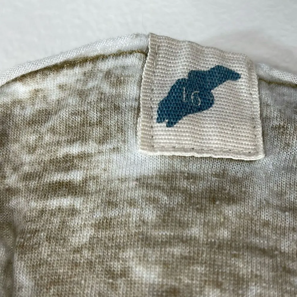 Unwind by League Graphic Tee Hippy Mama camouflage T Shirt short sleeve v neck M Size M - Image 8