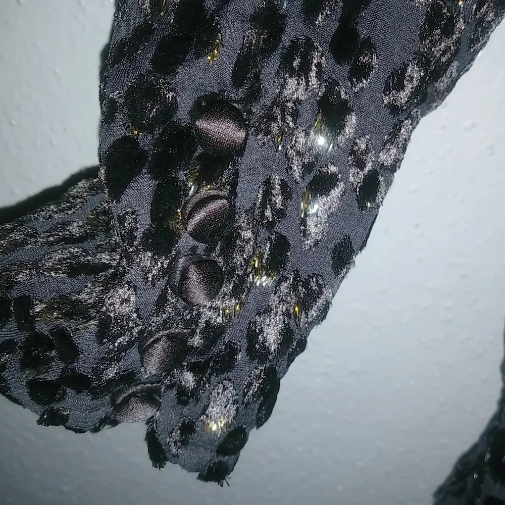 A.L.C. 4 Gorgeous Black Bronze Long Sleeved Formal Luxurious Top - Image 9