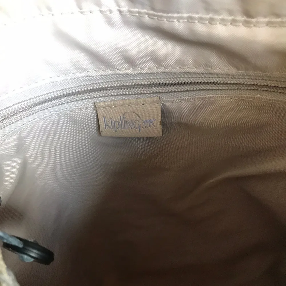 Kipling White Nylon Medium Crossbody Bag - Image 8