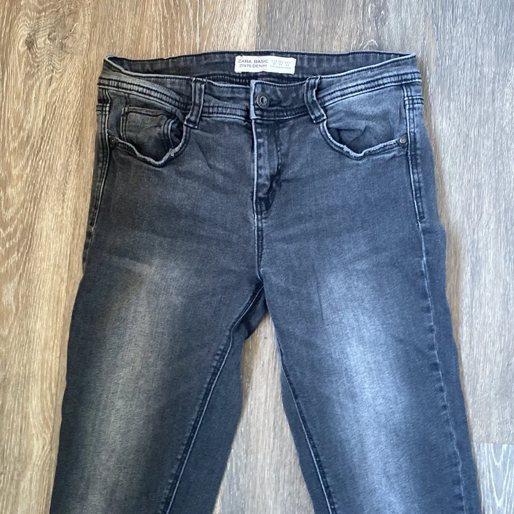 ZARA BASIC Z1975 Grey Raw Hem Skinny Denim Jeans Size 4 - Image 5