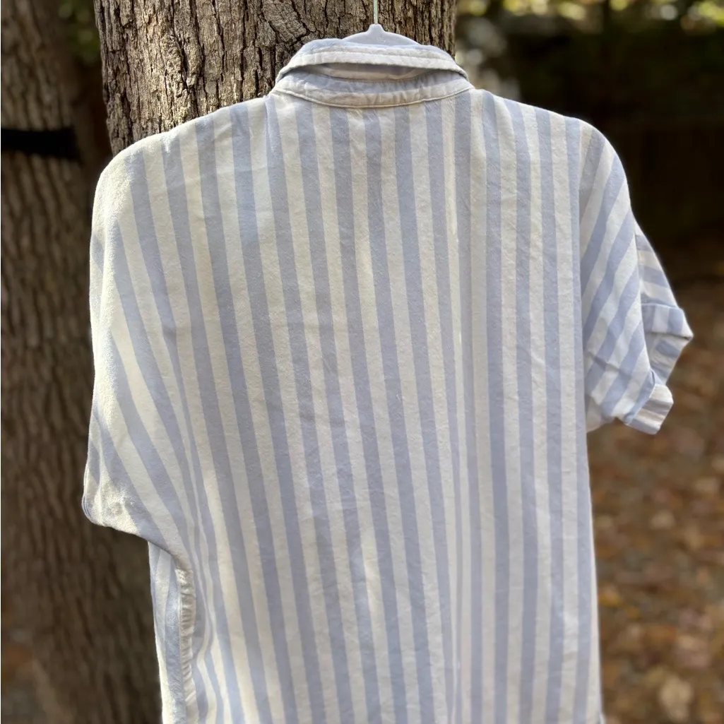 Universal Threads Universal Thread Light Blue and White Striped Shirt - Image 7