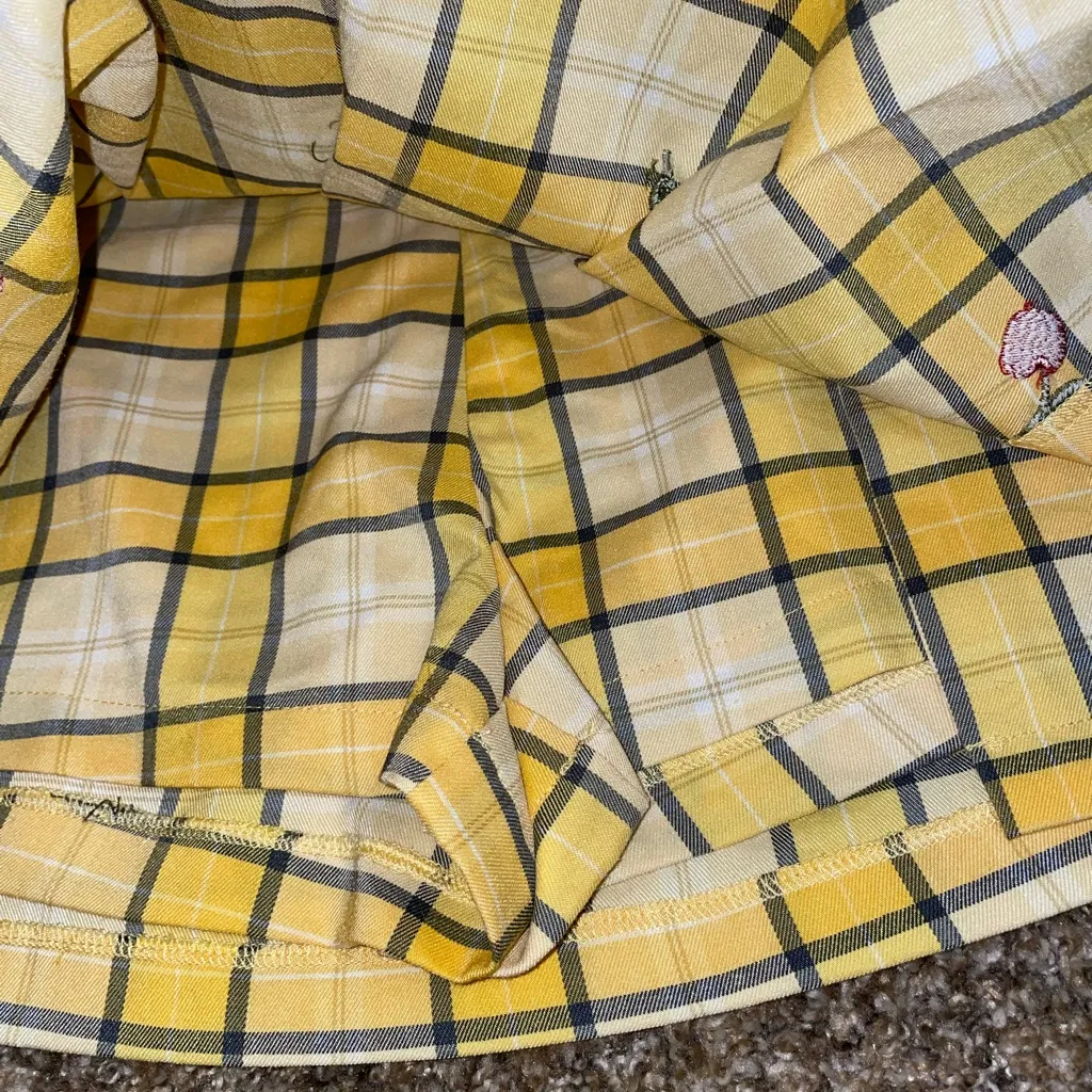 Forever 21 embroidered skort - Image 4