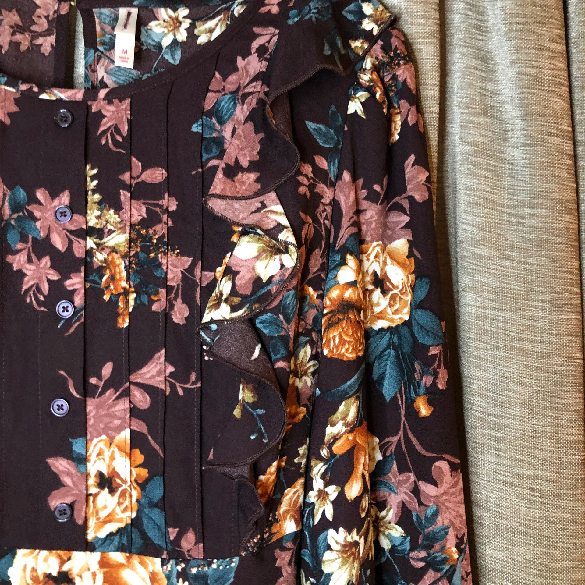 Xhiliration Wine Floral Print Long Sleeve Scoop Neck Ruffle Front Dress Medium - Image 9