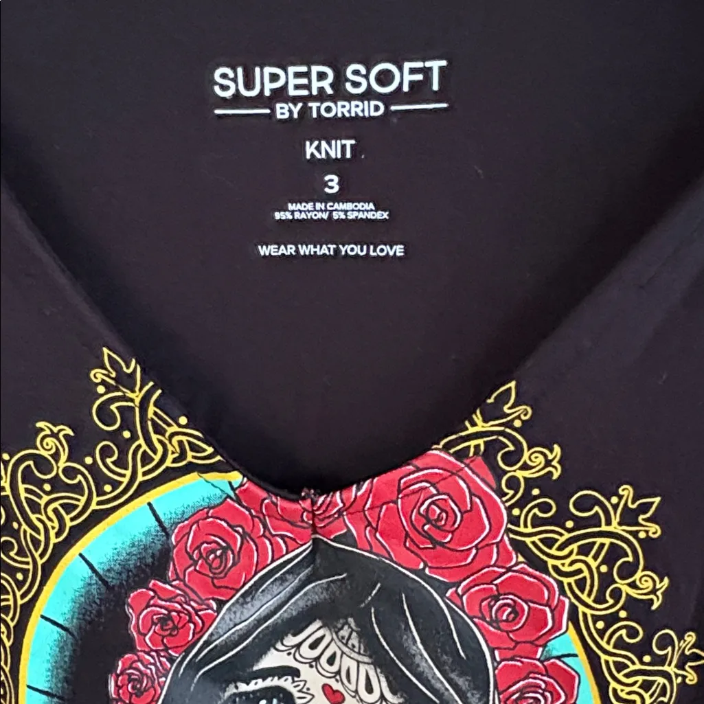NWT Torrid Super Soft Dia De Los Muertos Graphic Hoodie Top Black Size 3X - Image 8