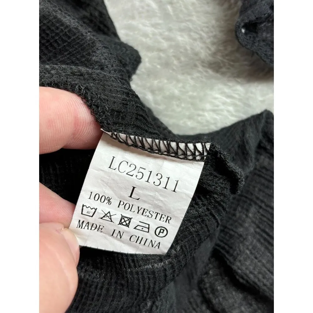 Ruffled Bell Sleeve V - Image 4