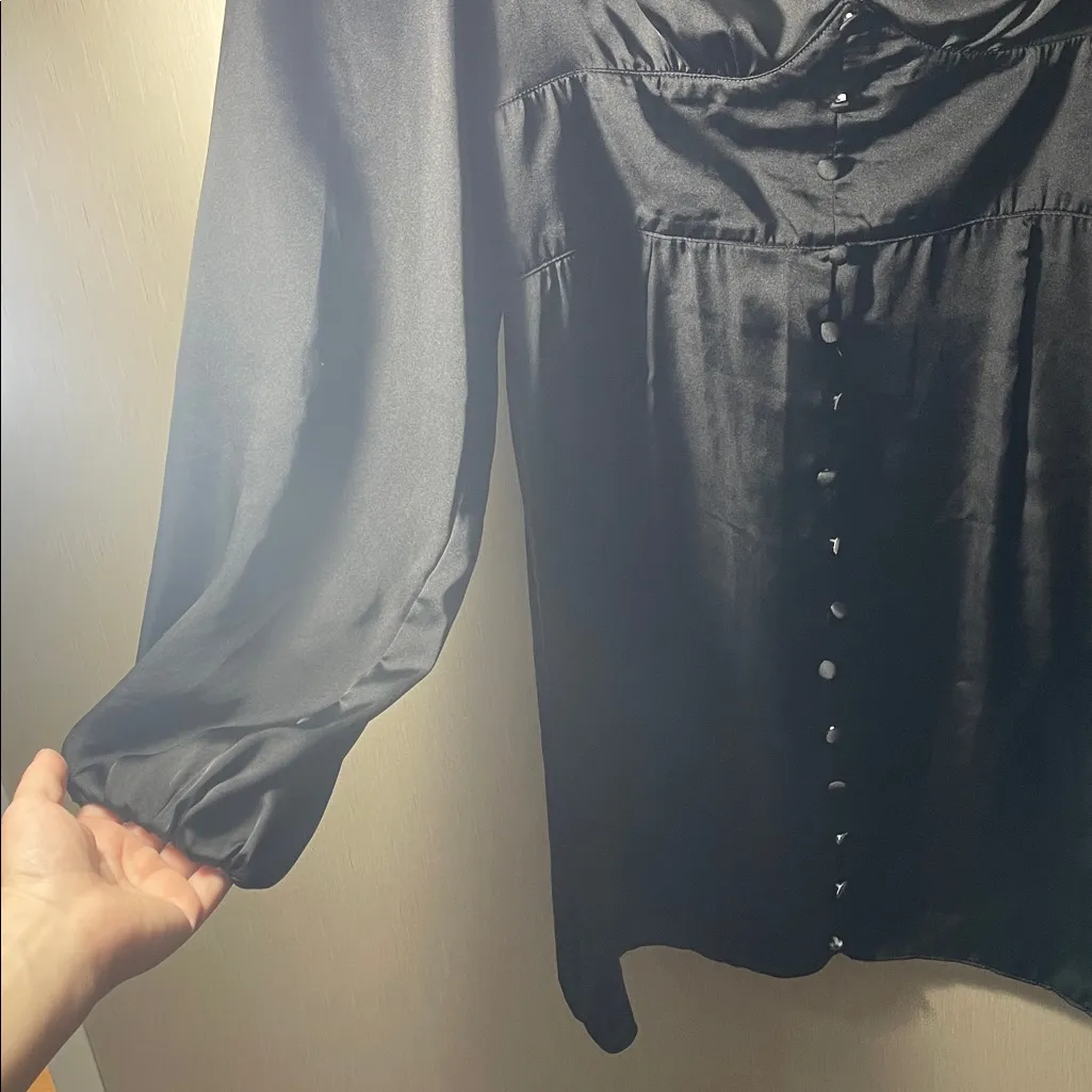 Glamorous care satin black button down dress v neck sz 8 holiday party - Image 4