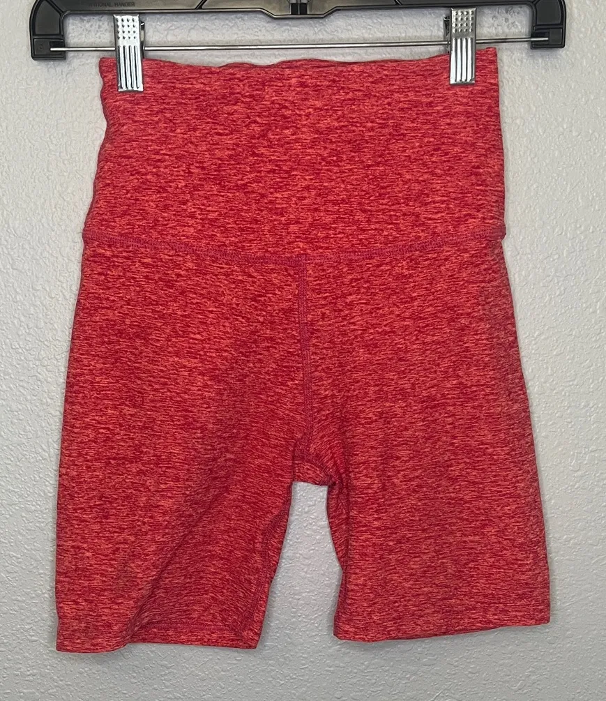 Beyond Yoga Spacedye Biker Short Orange/Pink Marl Size XS - Image 1