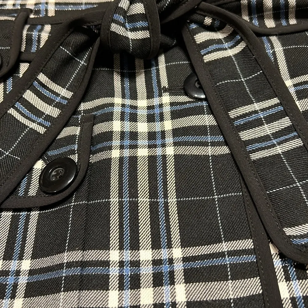 Nine West Ladies Plaid Pea Coat- Belted- Tipped In black Size 10 LIKE NEW! - Image 2