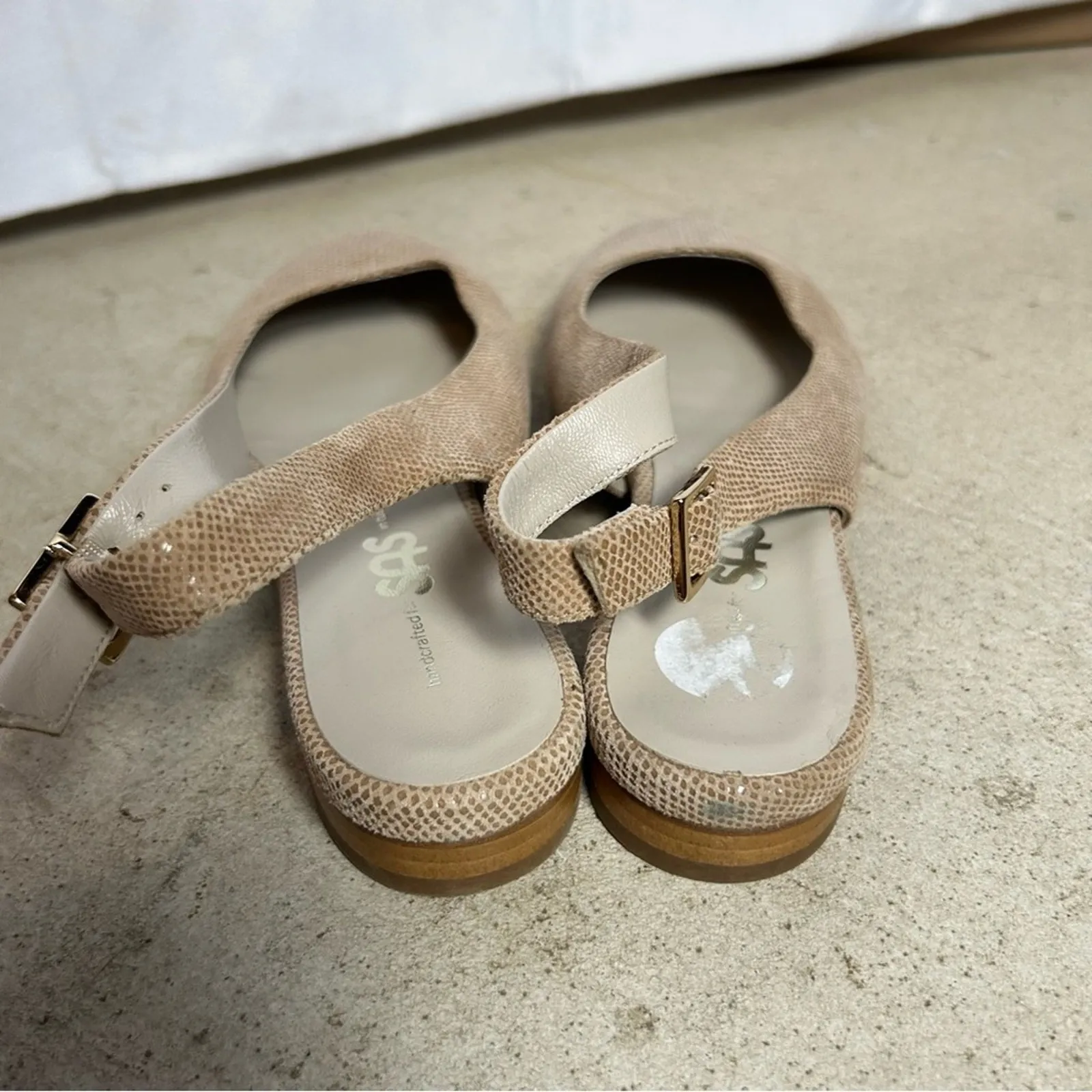 SAS Chloe J5 Beige Leather Snake Skin Pattern Slingback Closed Toe Flats Size 7M Tan - Image 3