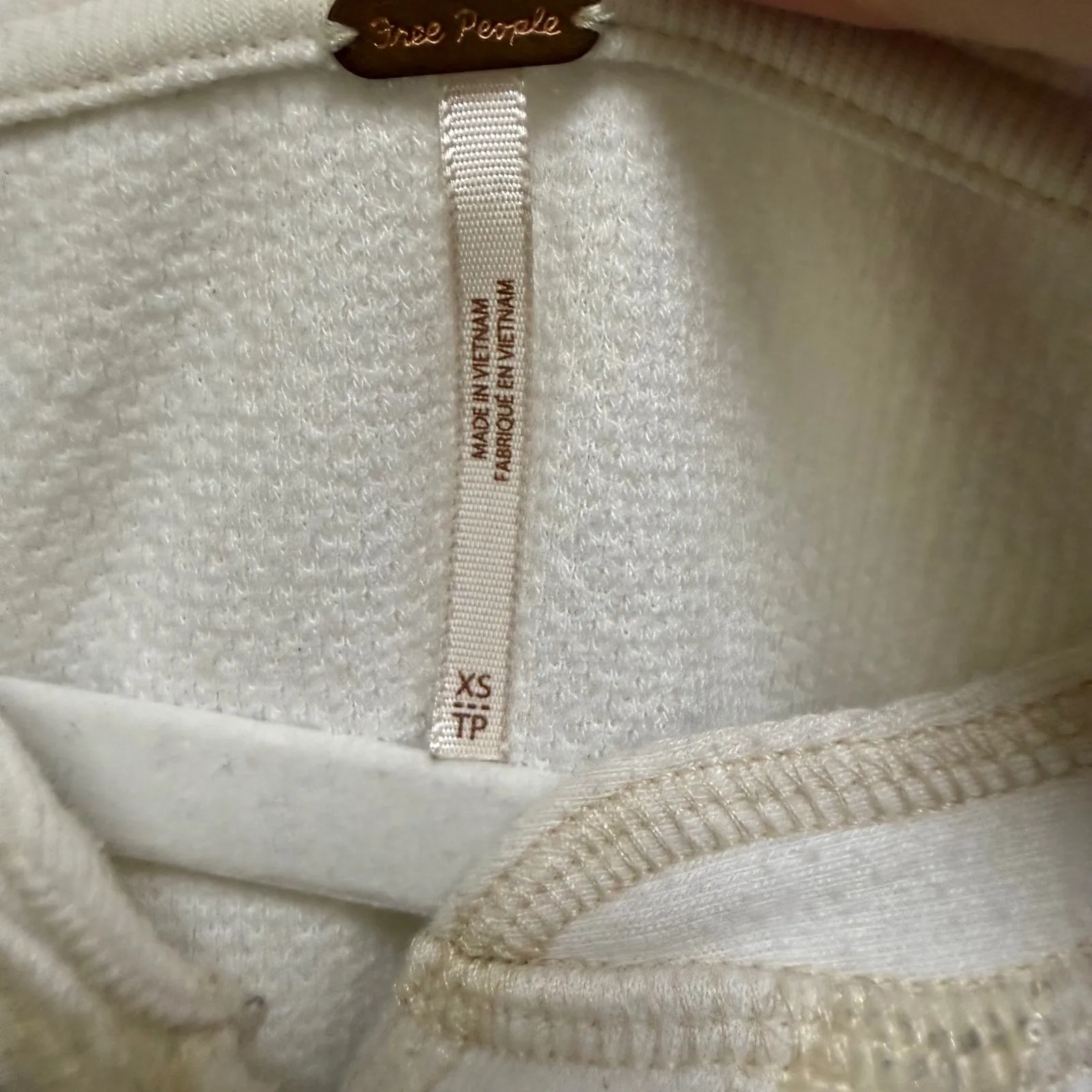 Free People Off White Textured Long Sleeve Henley Snap Button Top Womens XS - Image 4