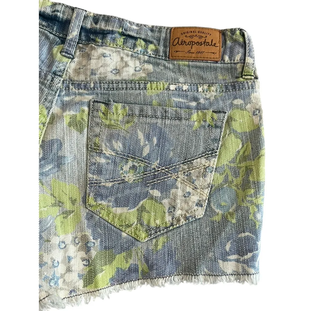 Aeropostale Floral Denim Shorts Womens Size 1/2 Blue Cut Off 2.5 in Inseam - Image 6