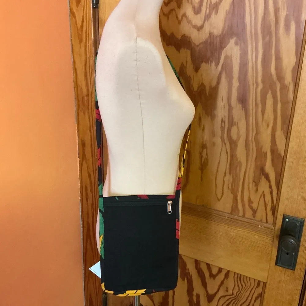 Rasta pot leaf concert purse - Image 7