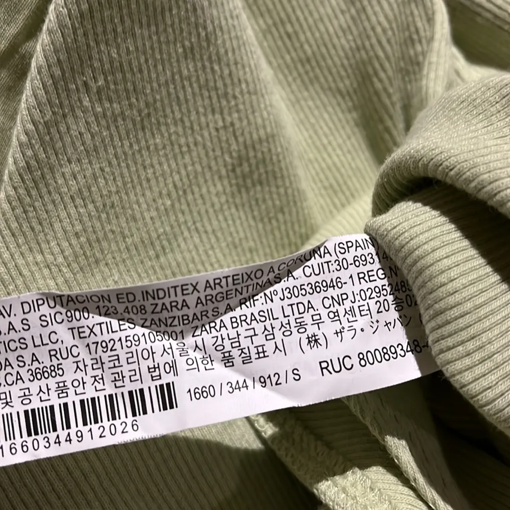 NWOT Zara Green Cotton Ribbed Ruffle Bodysuit Small - Image 4