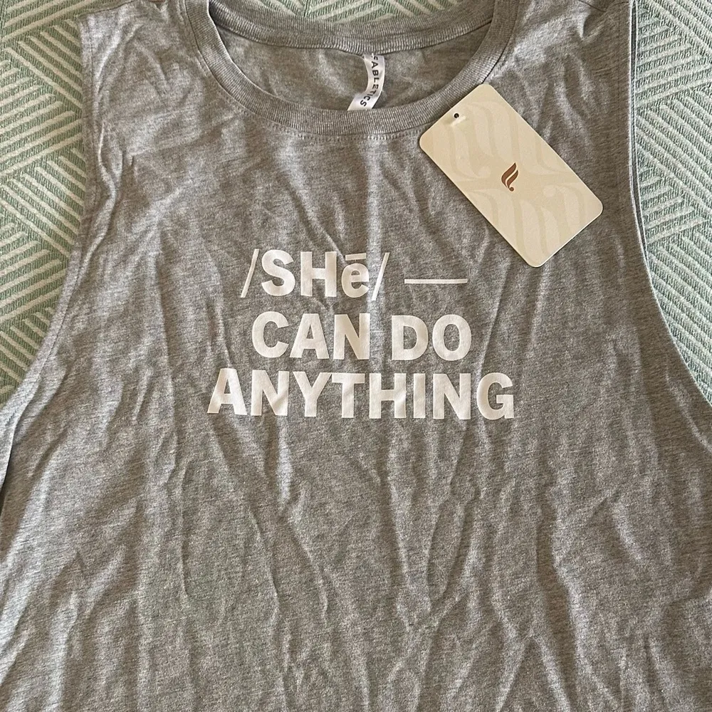Fabletics  She Can Do Anything Tee - Image 4
