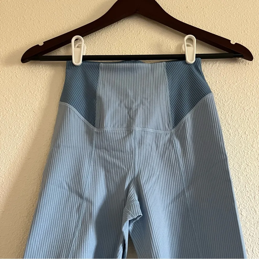 ✨NWT For Love & Lemons Ribbed Dani Biker Short Cornflower Blue Size X Small - Image 3