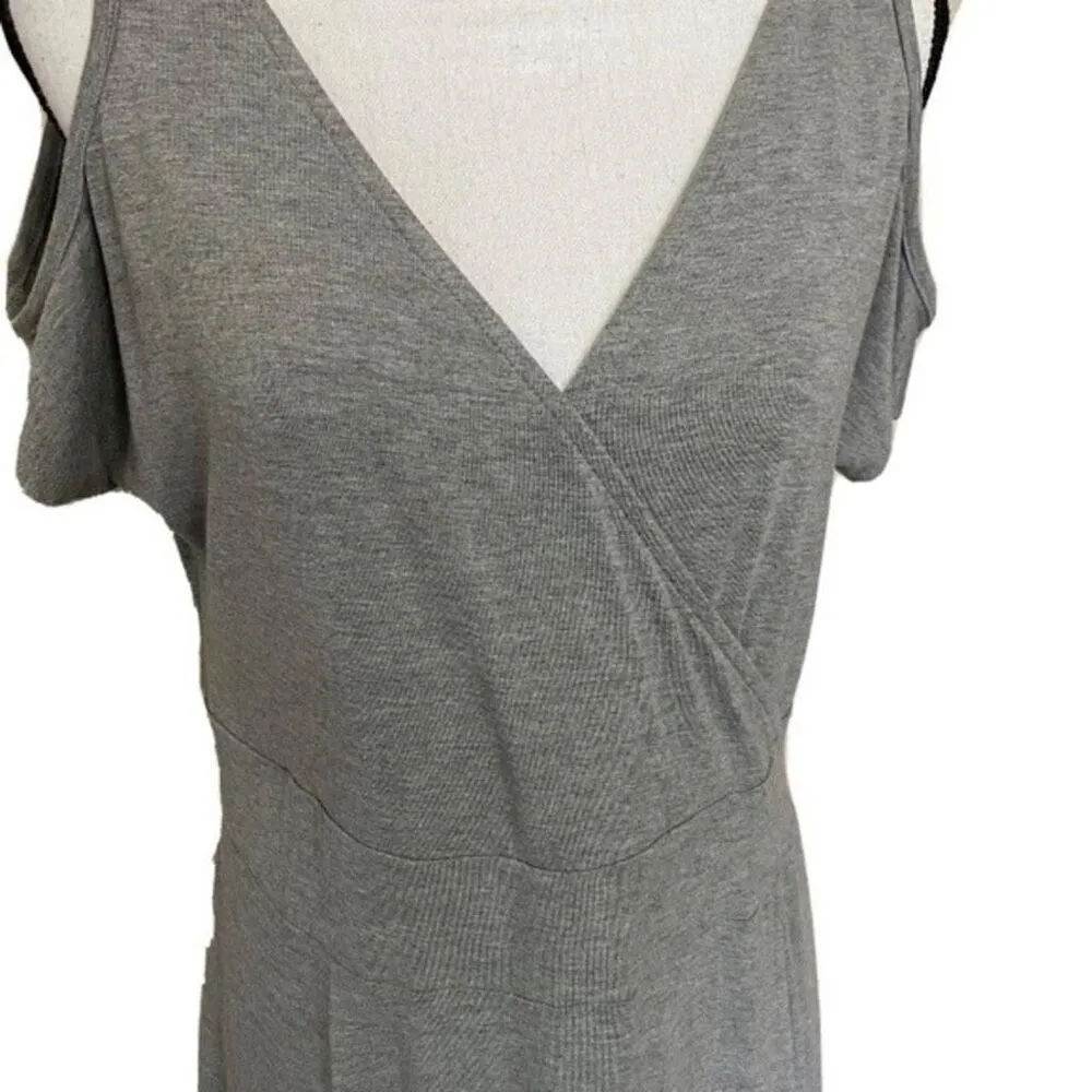 ✨Torrid Heather Gray Cold Shoulder Surplice Maxi Sz 3X Dress✨ - Image 8