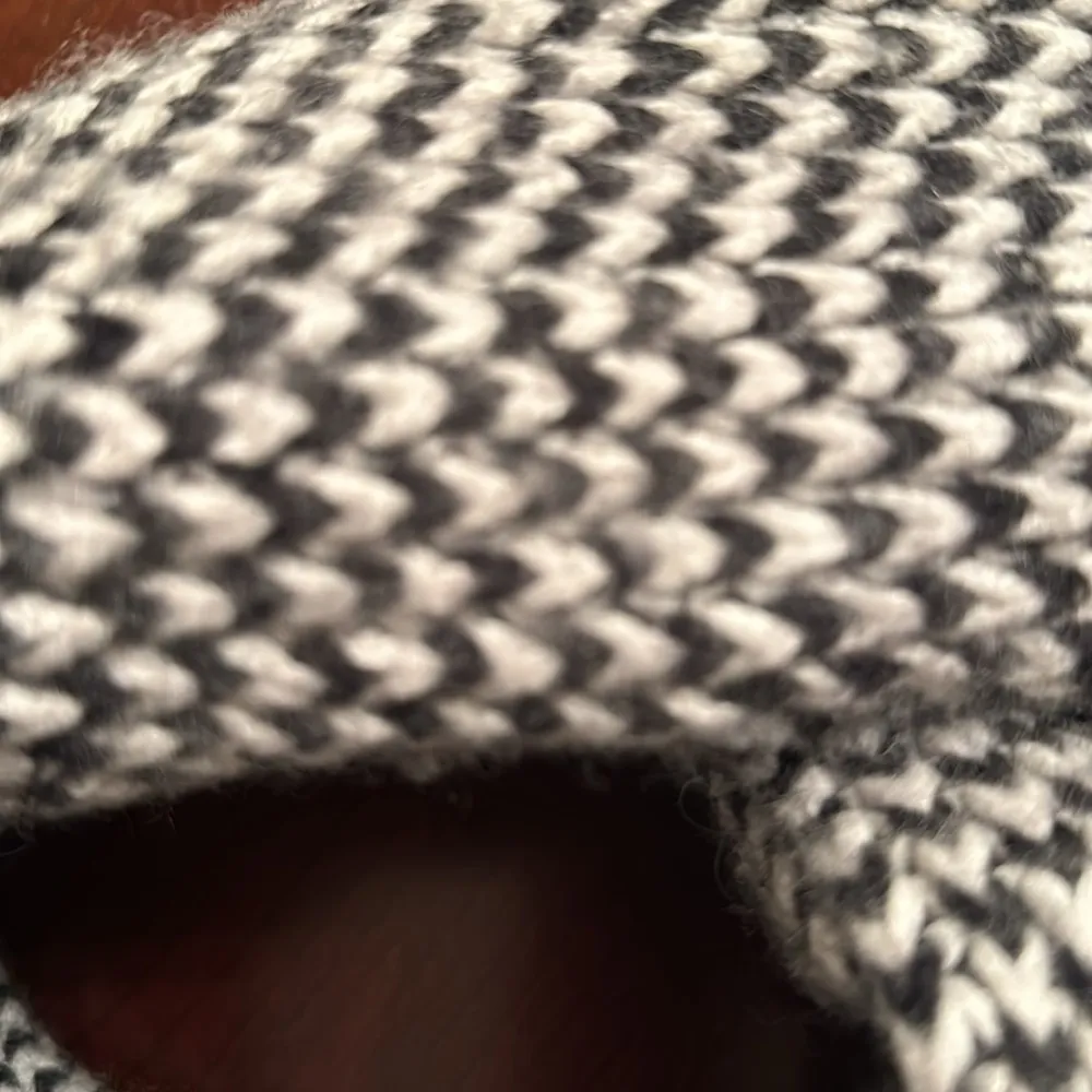 J crew infinity scarf tube black white herringbone euc classy super soft - Image 3
