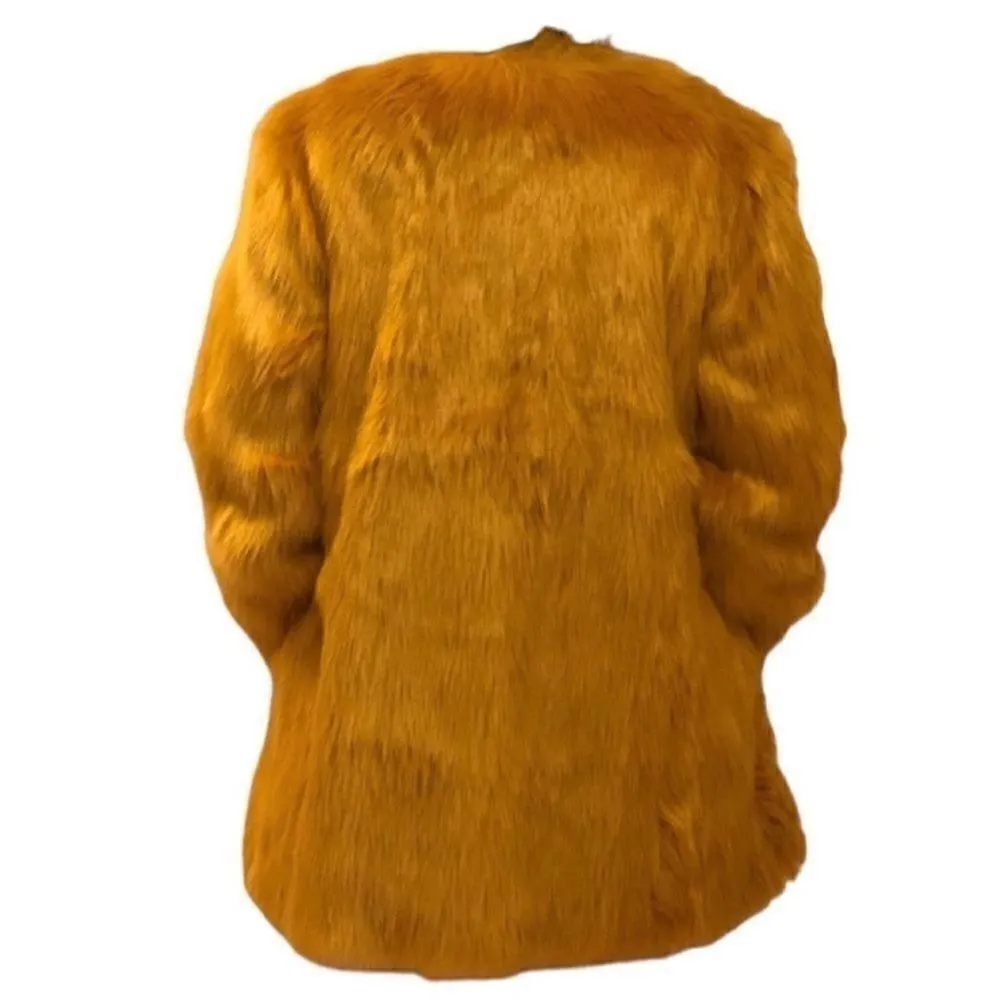 Wendy Williams Mustard/Yellow Faux Fur
Jacket( Size Small) Yellow - Image 3
