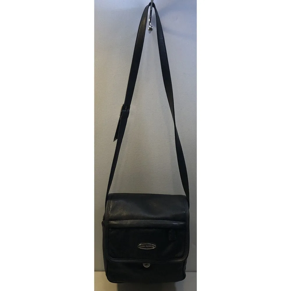 Hush Puppies Black Shoulder Bag Purse Genuine Leather With Man Made trim Clean - Image 3