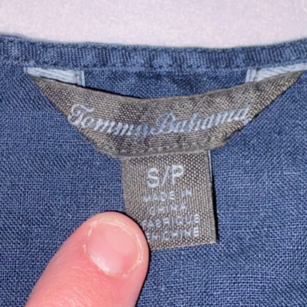 Tommy Bahama Blue denim Embroidered Pintuck Long Sleeve boho linen Blouse S - Image 3