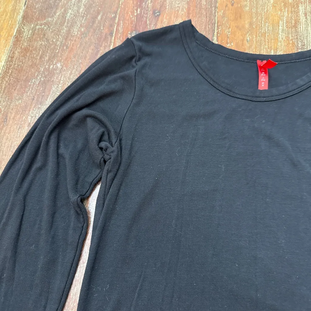 Spanx Women's  Black Long Sleeve Tee Medium Solid Basic Soft - Image 2