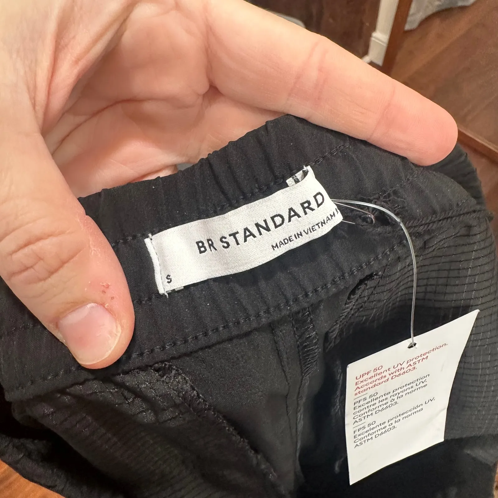 Banana Republic Standard Womens Pants Small NWT $89 Fly Weight Black Cargo Track - Image 2