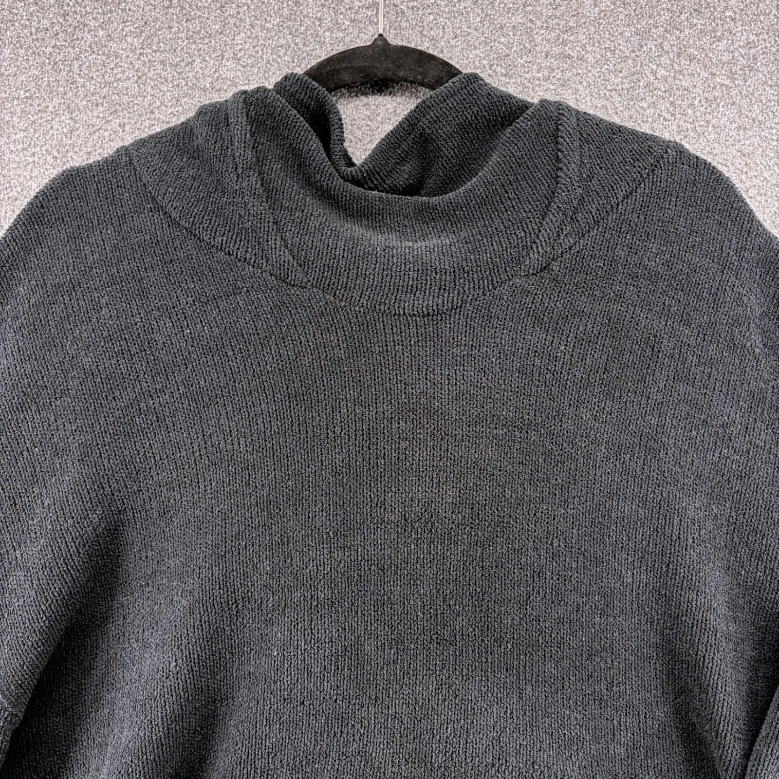 Free People Beach Black Oversized Tunic Sweatshirt Hoodie Raw Hem Small - Image 4