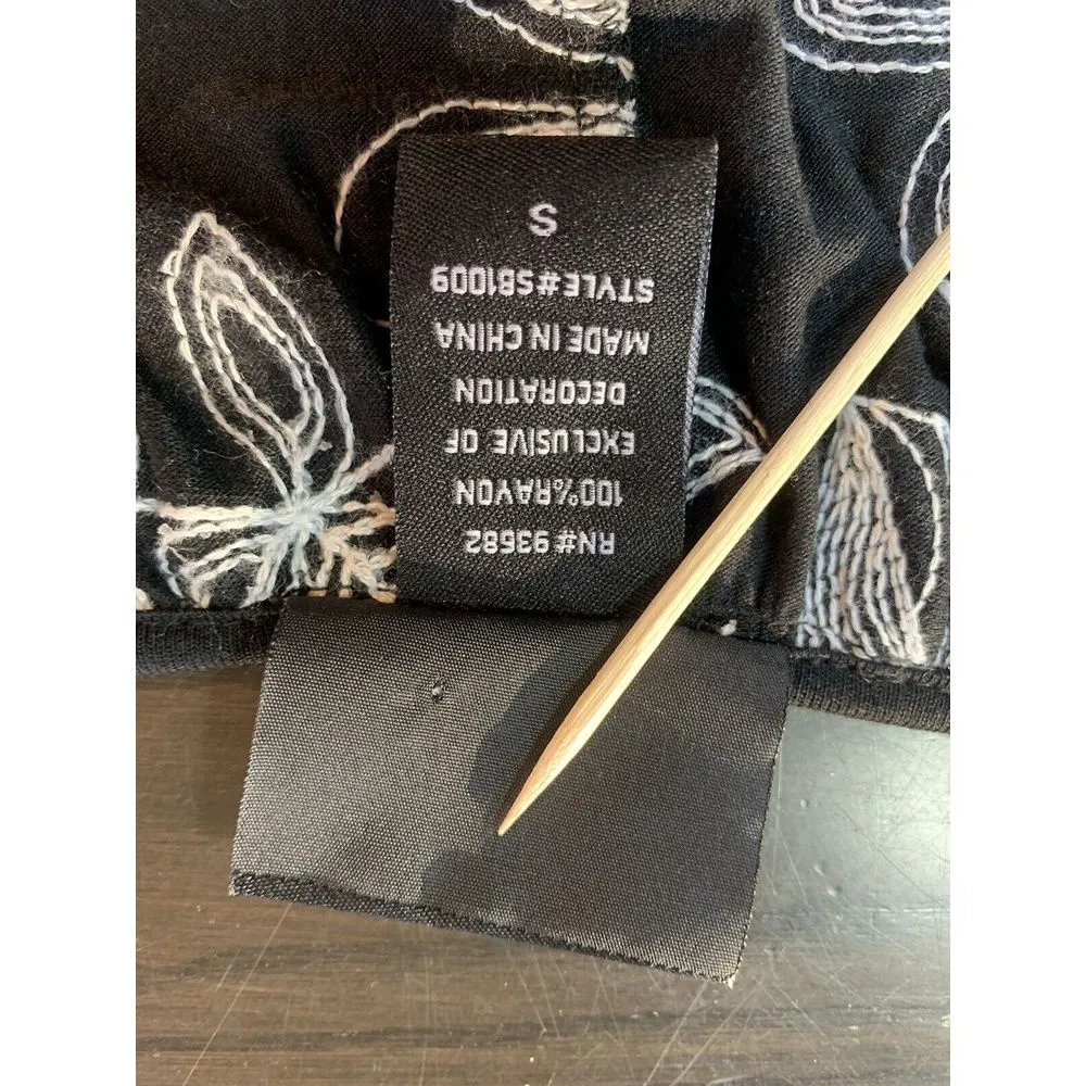 Liv Los Angeles Boho Cottagecore Blouse Womens Small Floral Embroidered Tassels‎ Black - Image 6