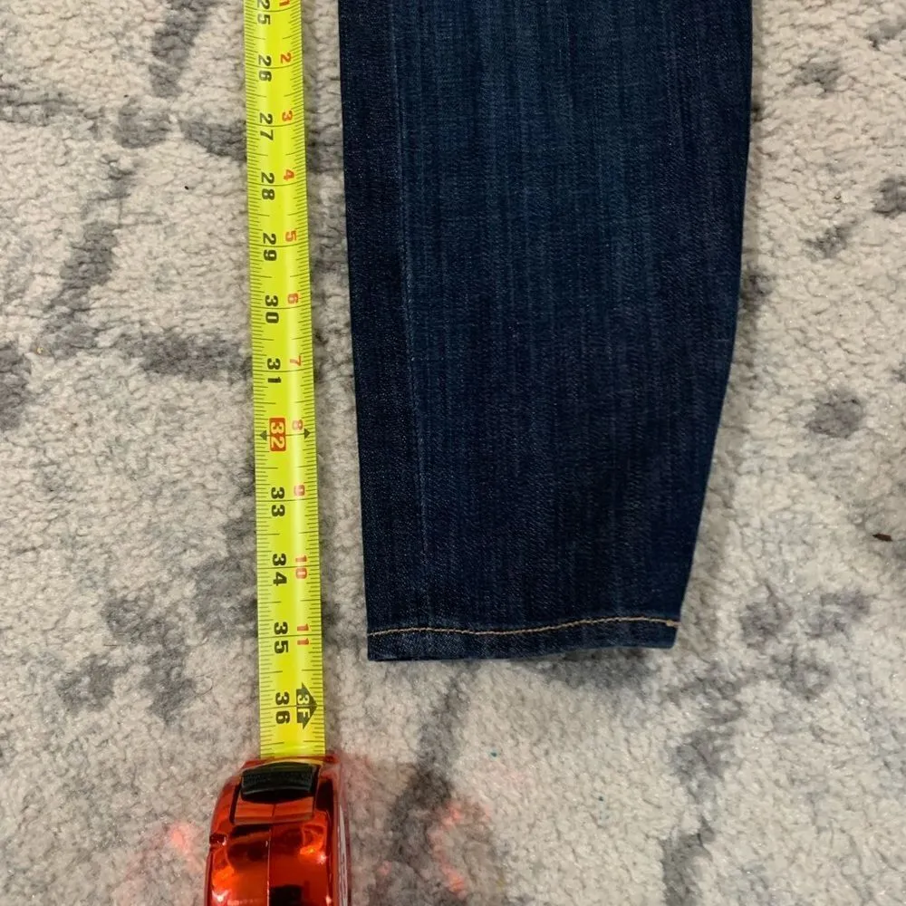 7 for all mankind zippers straight leg jeans. Size 28. In great condition. - Image 2