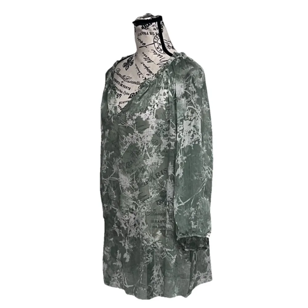 Sonoma Artsy Crinkle Floral Tunic Blouse Green Sheer V-Neck Boho Coastal Y2K 1X - Image 3