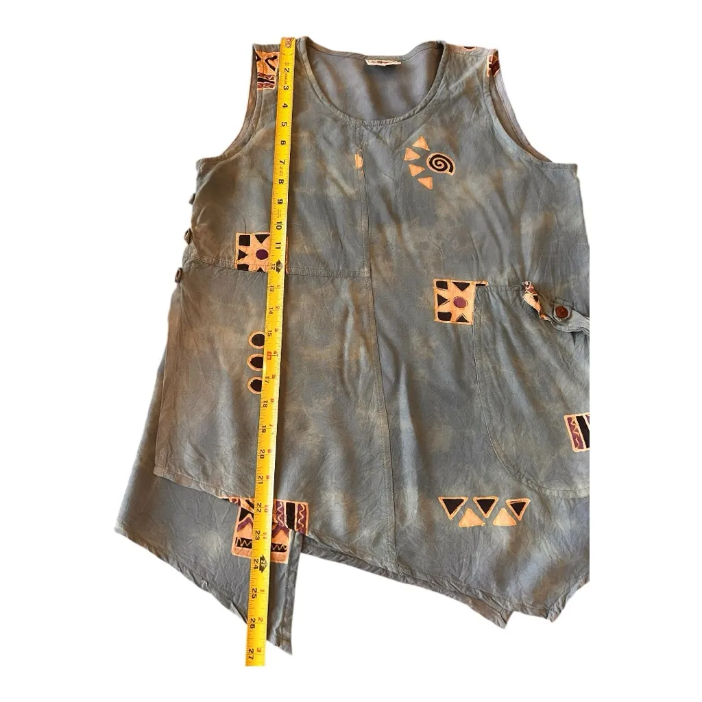 Vintage boho geometric painted tank Size Medium Blue - Image 7