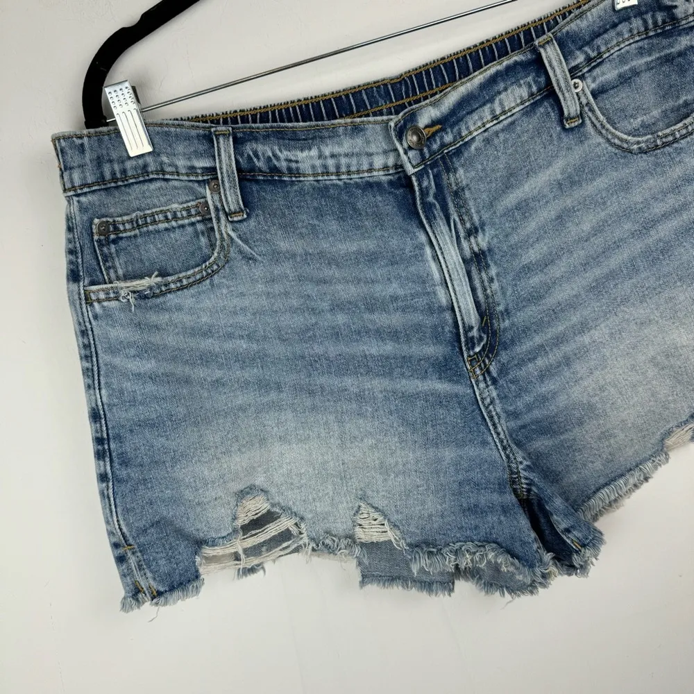 Aerie Daydream Denim Shorts Sz XL Distressed Light Wash Stretch Jean Short - Image 6