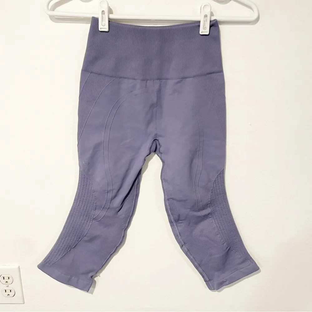 Lululemon Light Purple In The Flow Crop Legging Seamless Athletic - Image 4