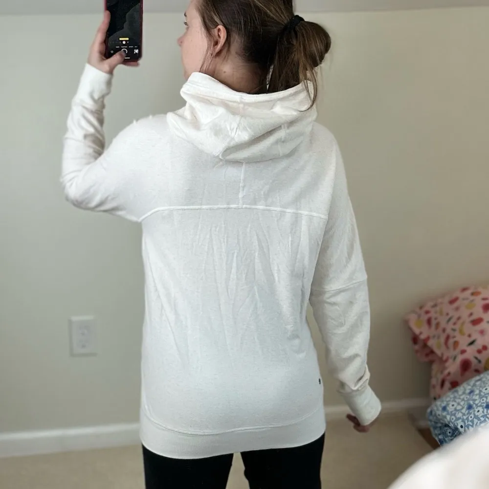 Lululemon Athletica Om & Roam Pullover White Relaxed Long Sleeve Hoodie - Image 3
