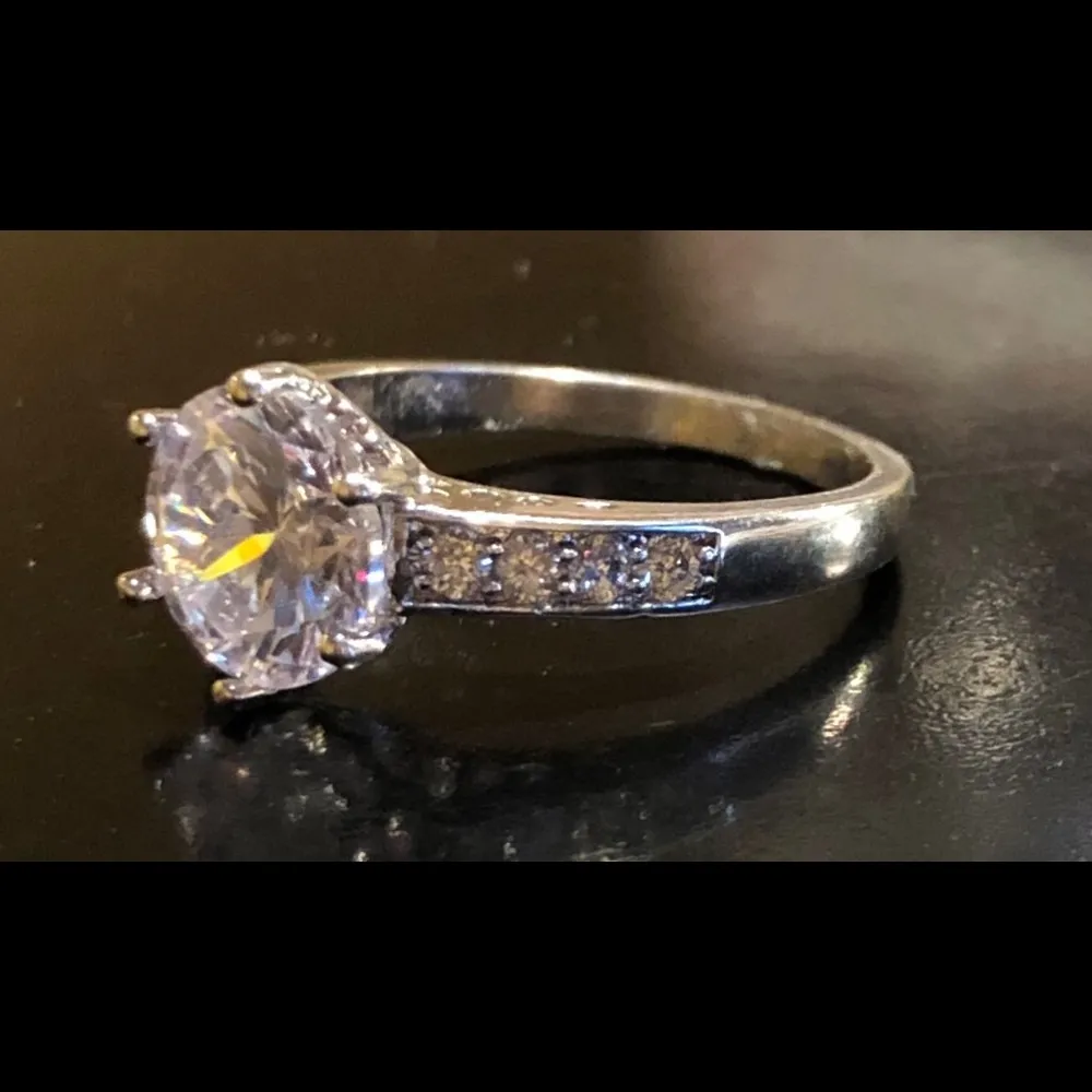 New 10KGF Clear Cubic Zirconia Ring Size 8 3/4 - Image 5