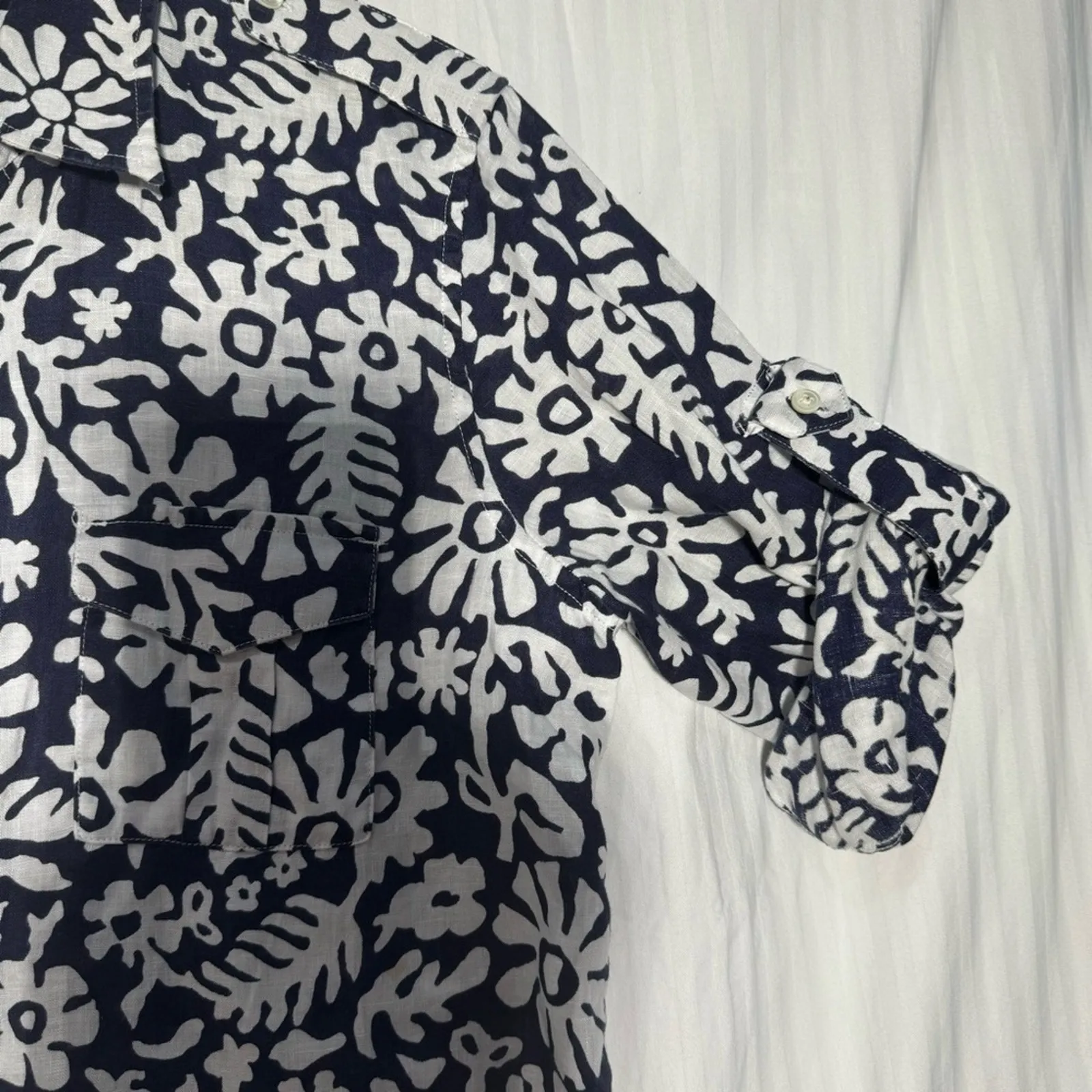 Land’s End Linen Button Down Blouse Women’s Size Small Rolled Sleeves - Image 5