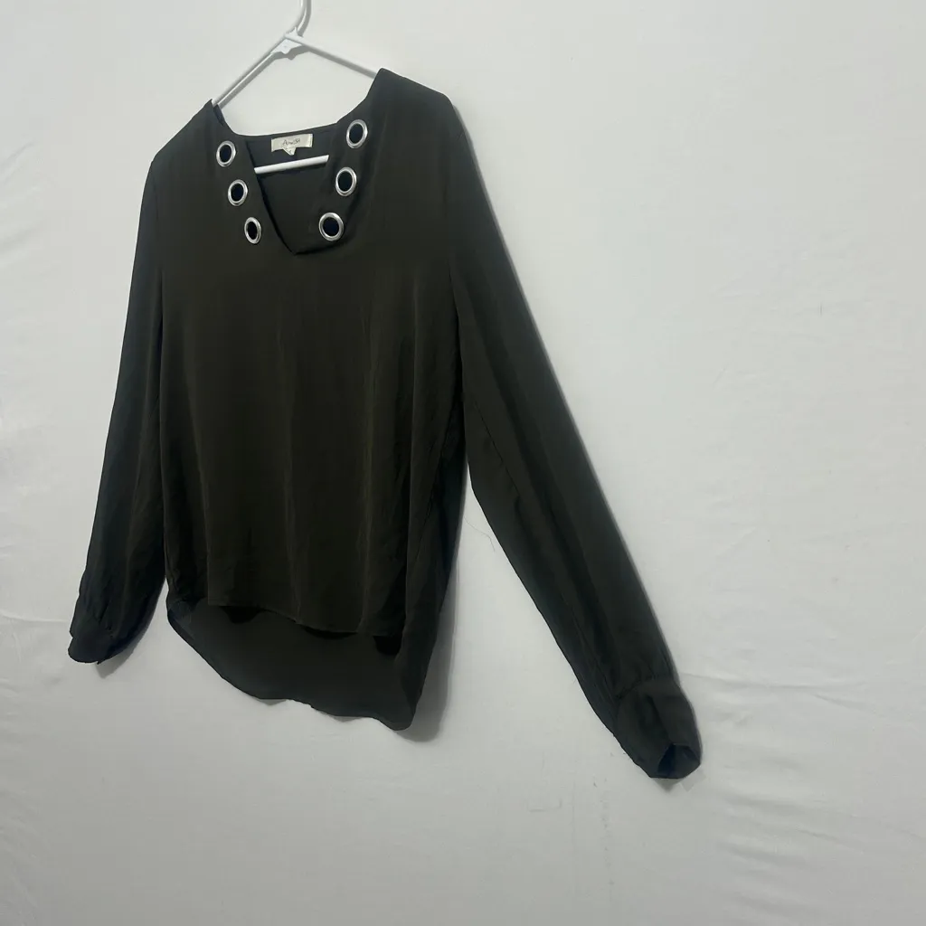 Active USA Olive Green V-Neck Grommet Blouse Long Sleeve Size S(A287) - Image 3