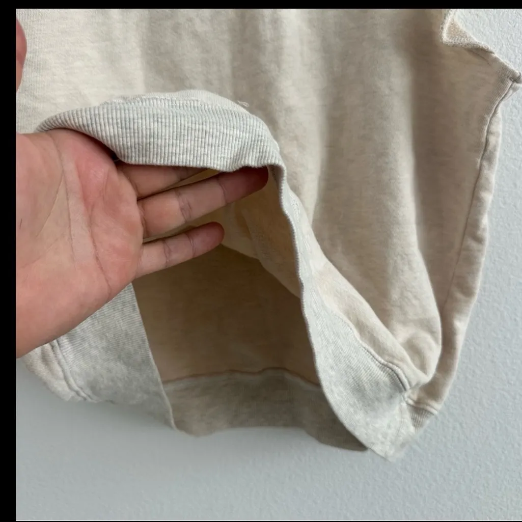 Anthropologie t.la Flutter Sleeve Cutoff Top Size: L - Image 4