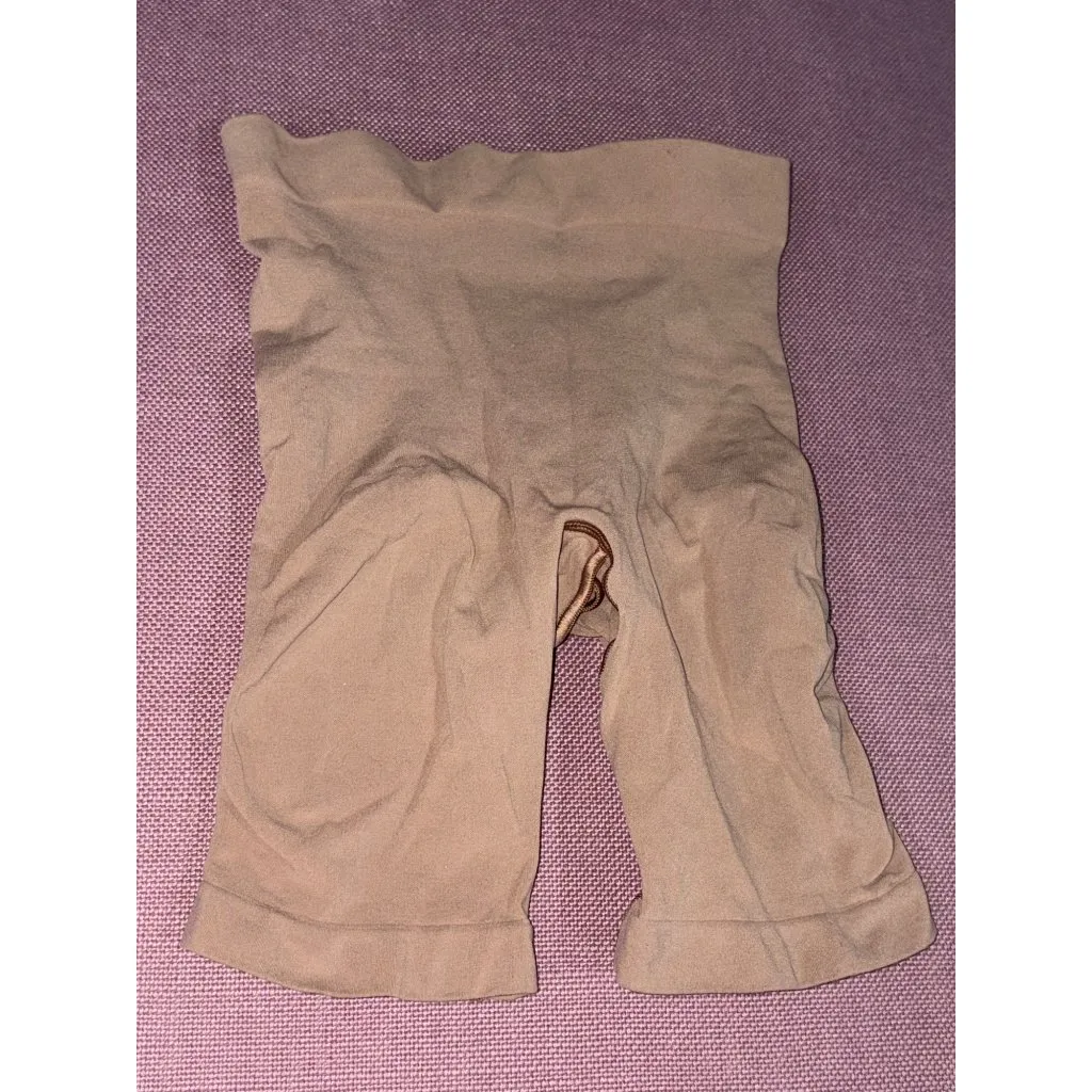 SKIMS Seamless Sculpt Mid Thigh Shorts in Sienna Xsmall New Briefs - Image 6