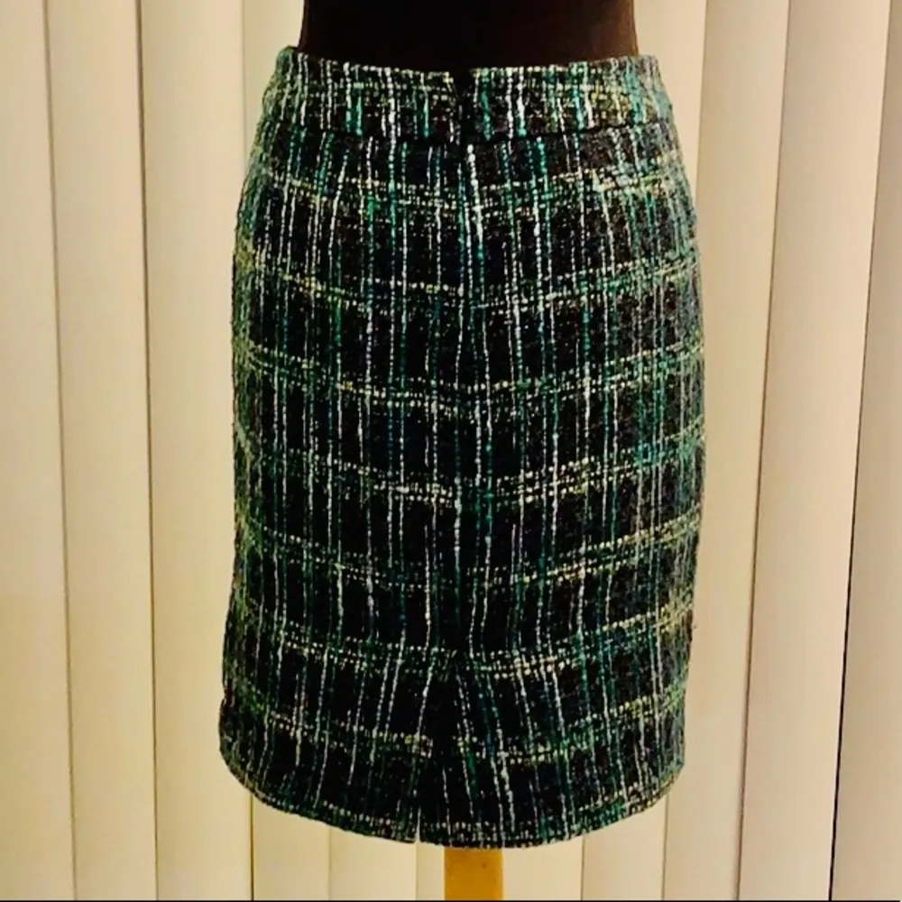 Ann Taylor Petite black/teal/metallic tweed skirt. - Image 3